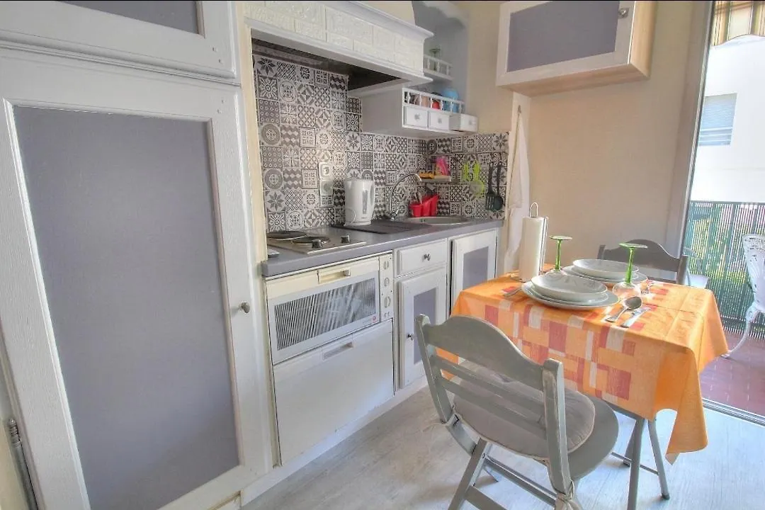Apartment Studio Tout Confort, Parking Prive, Terrasse Et Plage Antibes France